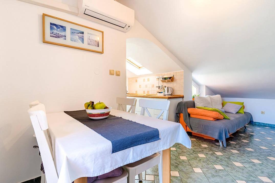 Apartmani Utmar Црес Екстер'єр фото